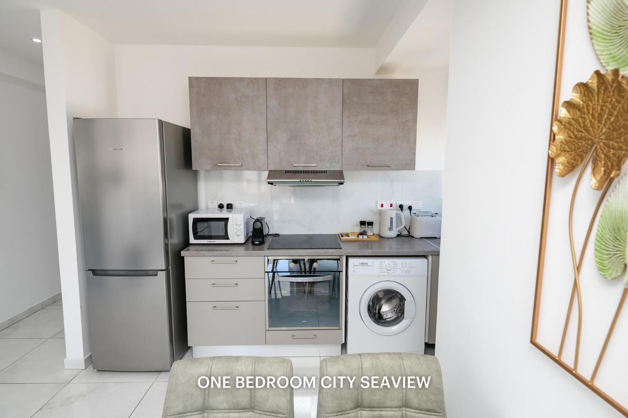 Lazuli City & Seaview Apartments Larnaca Extérieur photo