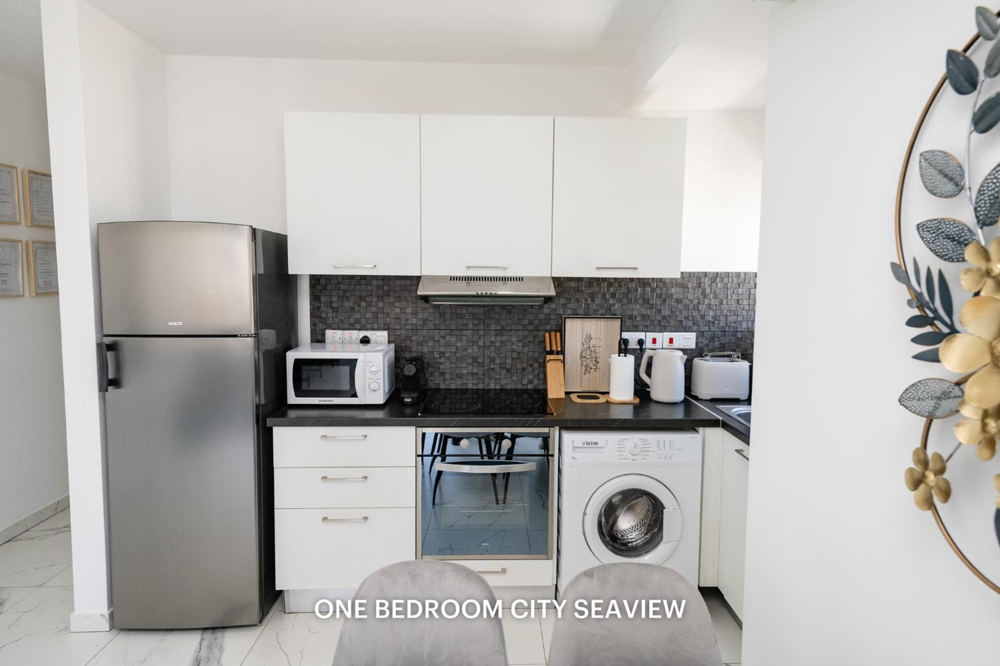 Lazuli City & Seaview Apartments Larnaca Extérieur photo